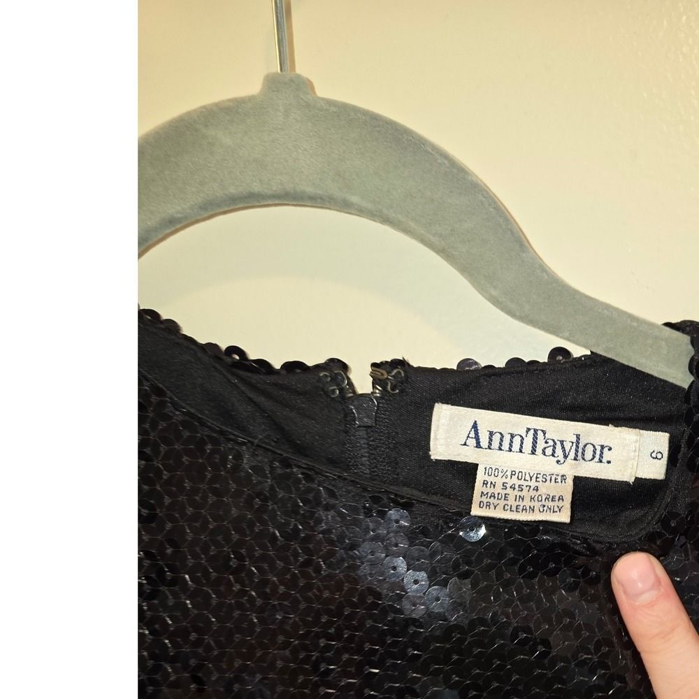 Ann Taylor Black Sequin Mini Dress Short Sleeve Cocktail Party Size 6 - Picture 3 of 4